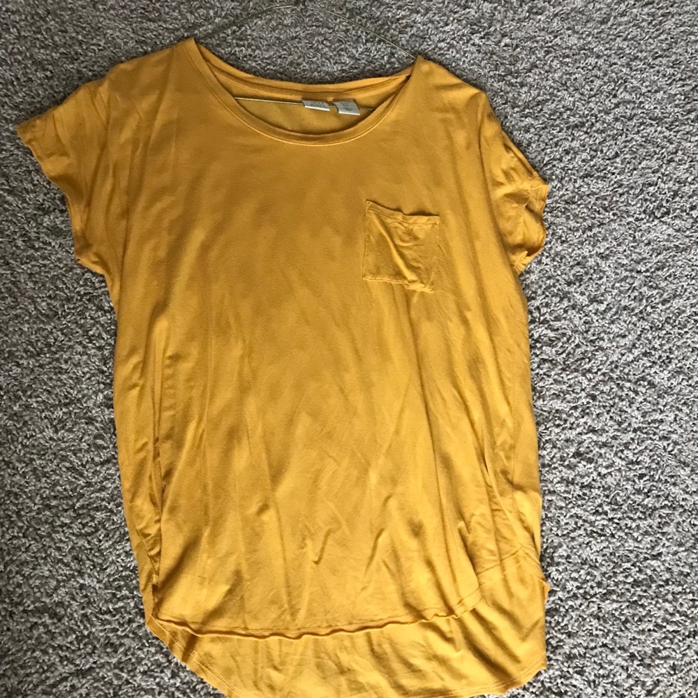 Yellow pocket tee